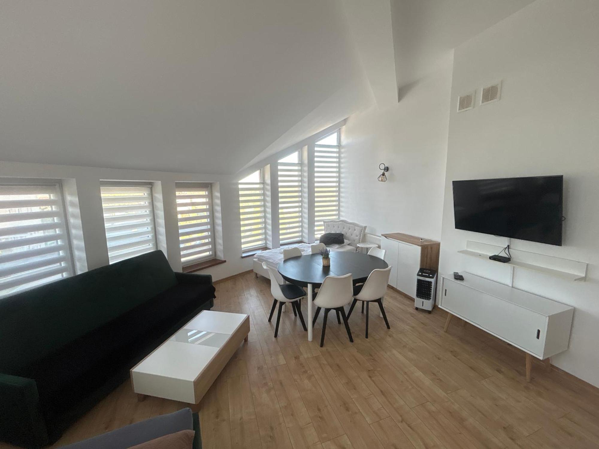 Apartment Aleja Ducha Swietego 5